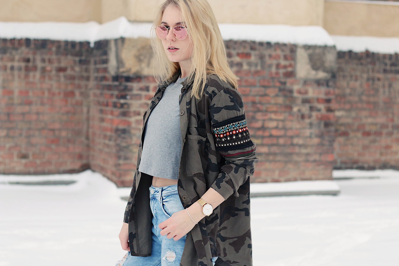 oliviasly_outfit_winter_croptop_faux_fur_jacke_spring_color19