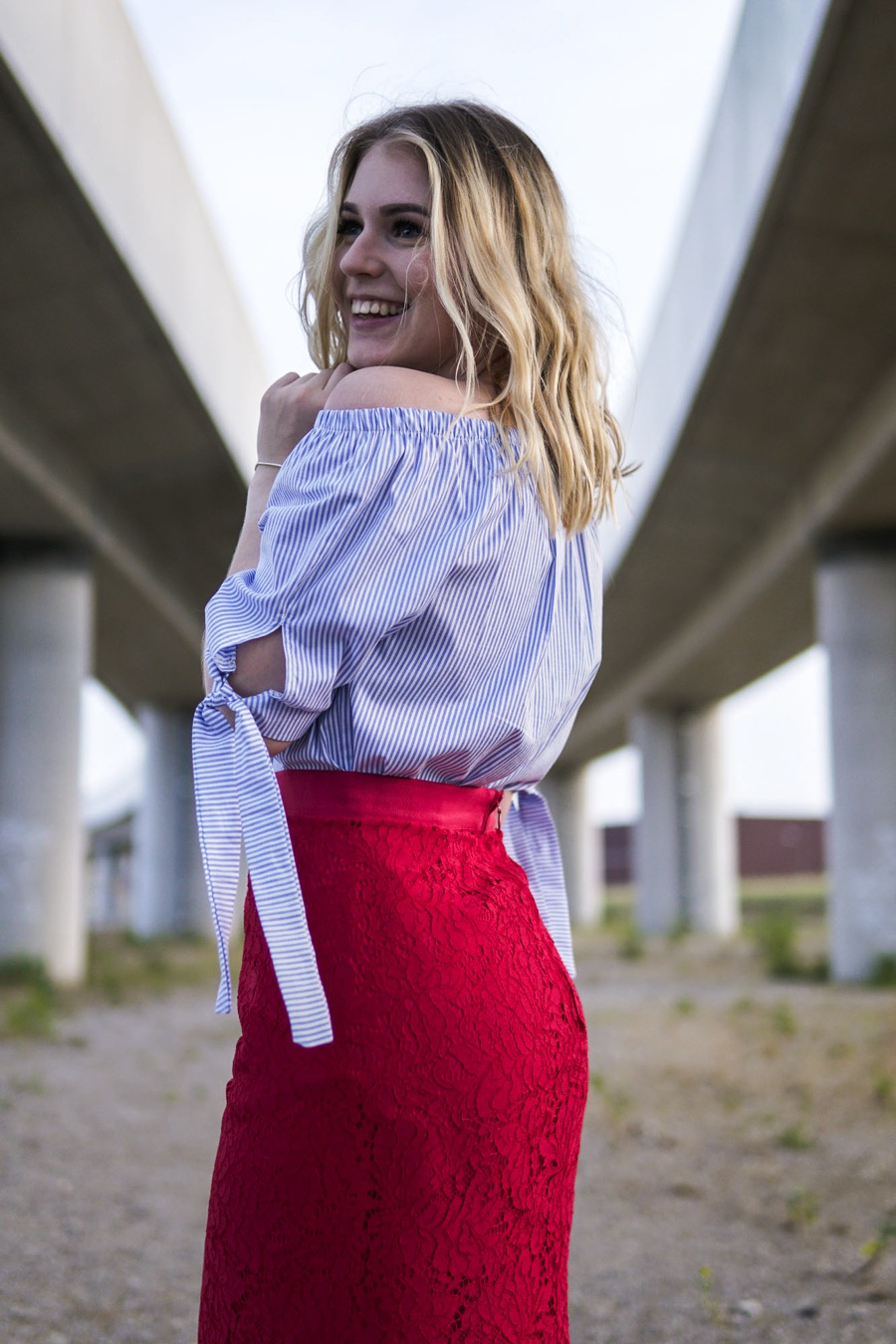 oliviasly_outfit_life_update_gestreifte_bluse_red_skirt13